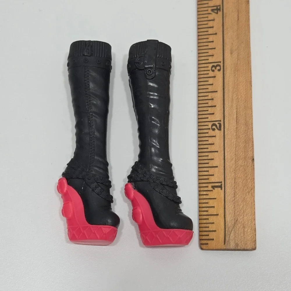 Monster High Meowlody Wheelin' Werecats Red/Pink Bow Heel Boots Shoes